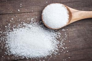 Колку лажички шеќер дневно може да ни наштетат?