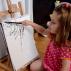 Скиците на 2 годишно девојче претворени во уметност