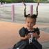 Тригодишно девојче вистинска атракција во Дизниленд